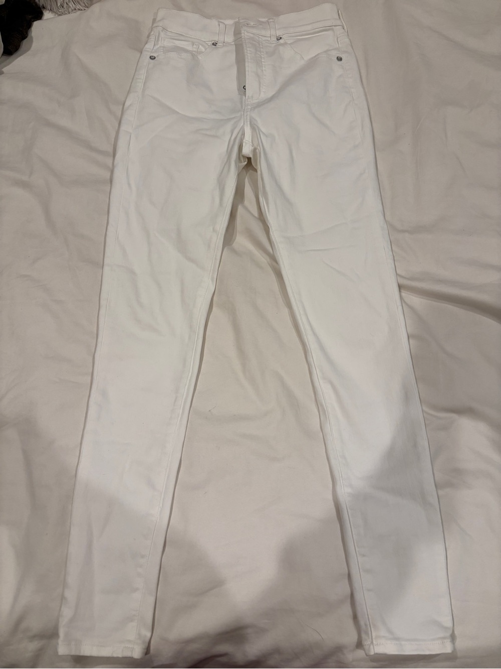 Express White Mid-Rise skinny Jeans